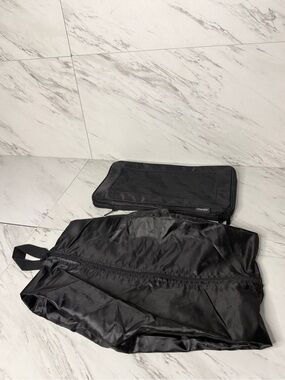 LIKE NEW Monos Compressible Packing Cube + YAMIU Shoe Bag Travel Accessory Bundl